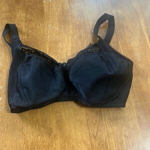 NWOT • Delimira Soft Cup Wirefree Bra